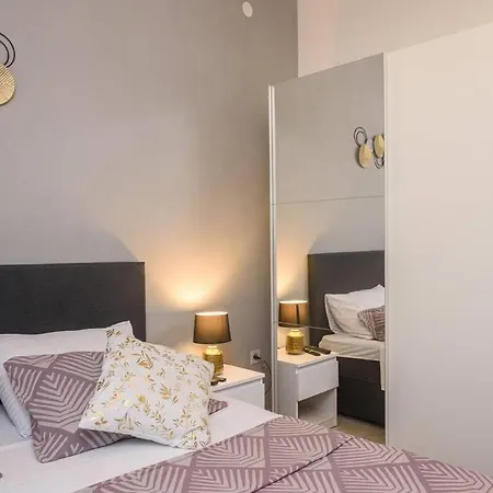 Apartment New With Pool And Jacuzzi Only For
