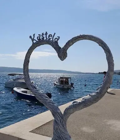 Apartment New With Pool And Jacuzzi Only For Kastela